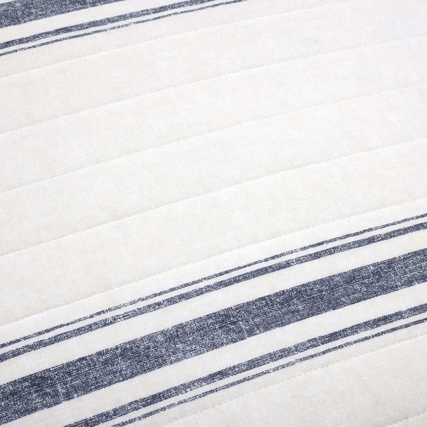 Reversible Farmhouse Stripe Quilt Set – Twin XL
