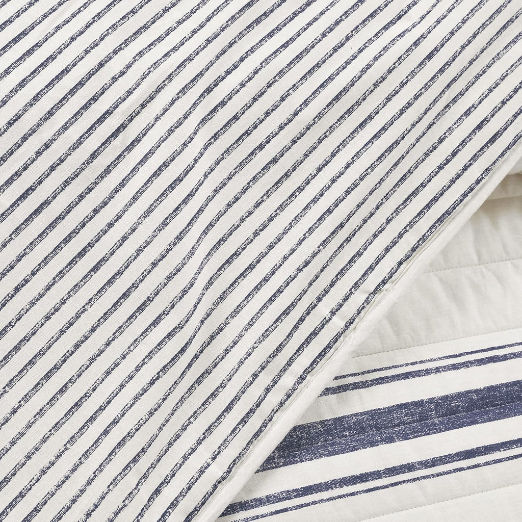Reversible Farmhouse Stripe Quilt Set – Twin XL